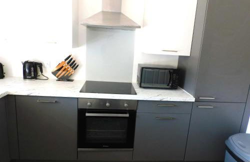 No 9 - Modern 3 Bedroom Apartment in Lanark Town Centre - Foto 19