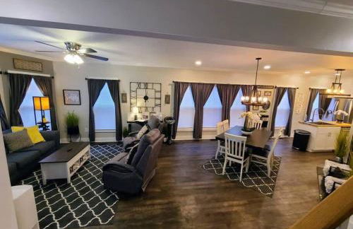 Downtown Kzoo with 3rd Floor Arcade Room - Foto 37