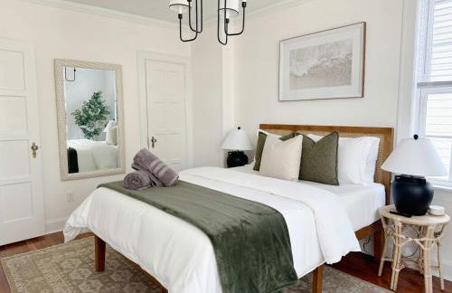 Spacious 3-Floor Downtown Retreat - Prime Location - Foto 3