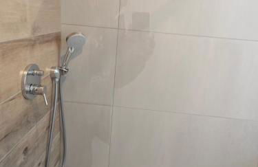 Siegen - Geisweid Work and stay Neu Modernisiert 2 Schlafzimmer Badezimmer Balkon - Foto 15