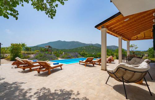 Villa Belina: 4 ensuite bedrooms, game room, heated pool, sauna & gym - Foto 6