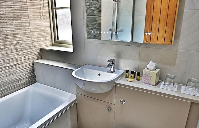 The Cock O' Barton - Photo 28