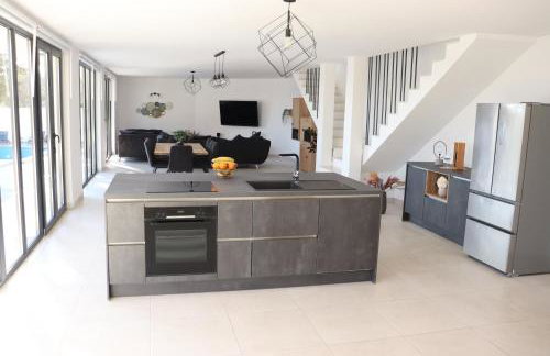 KRK, VILLA SOTTOVENTO WITH POOL, 8p - Foto 20