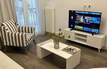 Metropolitan Complex Apartment-next to Metropolitan Hospital,Karaiskaki,Sef - Foto 3