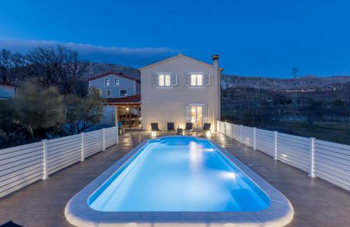 Villa Arbareto with heated swimming pool - Photo 14