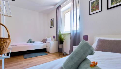 Praktisch&Zentral für Gruppen und Firmen-3 Schlafzimmer- 6 Personen-Parkplatz-Balkon-Stadtmitte-schnelles WLAN - Foto 4