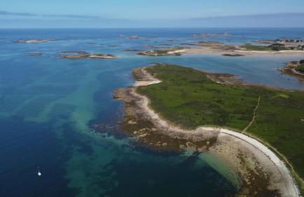 AR PENNITI - Magnifique maison en pierre proche plage - Foto 30