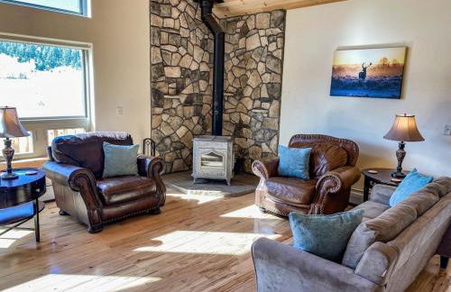 New! Beautiful, Spacious Modern Home on a Large Acreage - Peaks & Prairies Retreat - Foto 39