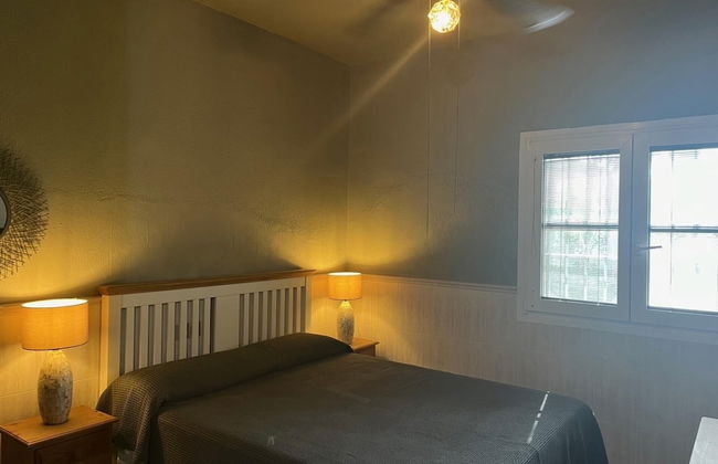 Villa Evelina 1 Minute to Beach Sleeps 8 - Photo 3