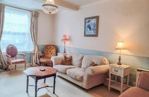 Ellinor House - Photo 3