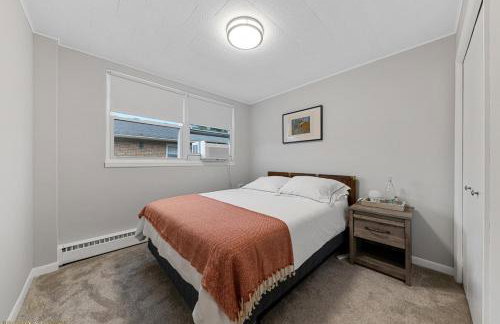 Northside FAMLYNEST Lincoln Sq 4BR 2BA 2P Rare find - Photo 12