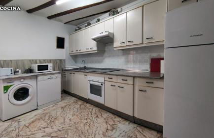 Casa rural L´Amparo -3 espigas- Categoría superior-15 personas - Photo 27