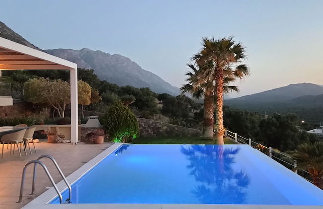 Luxurious Villa Tholos Crete - Photo 8
