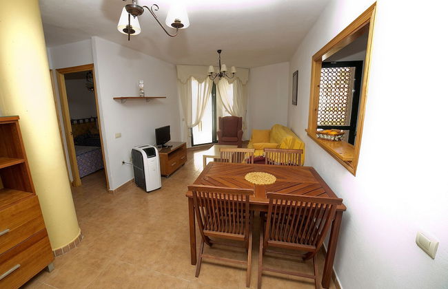 Apartamentos Urbanización Atlanterra Costa - Photo 12