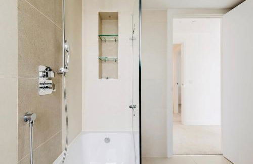 Executive Waterfront Split Penthouse - Foto 27