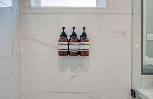 Houston Entertainment Haven - Photo 45