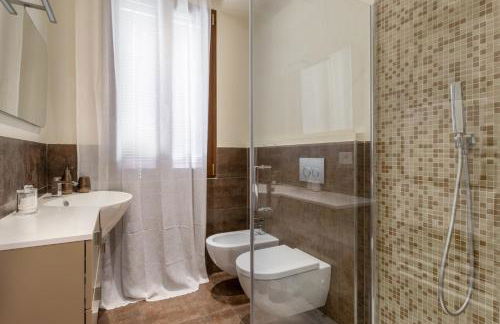 DUOMO Murano Apartment with Canal view - Photo 10