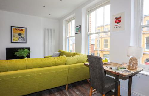 Harbourside Apartment - Photo 10