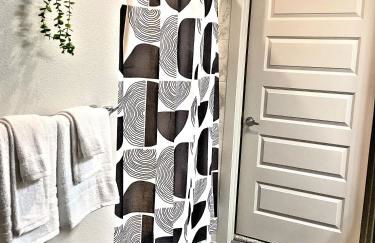 New! 1 Bed 1 Bath Medical Center NRG Area Middle of Everywhere - Photo 22