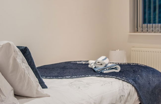 BV Comfy Spacious 3 Bedroom House At Tatton Street Manchester - Foto 4