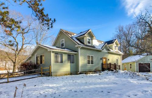 Hiking and Skiing Galore! Home in East Wallingford - Foto 1