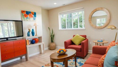 Stay in Style Hollywood Residences with Free Parking - Foto 3