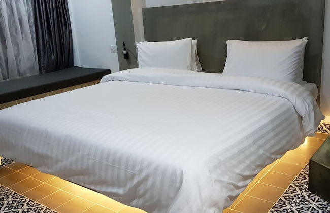 Katy Resident and Spa - Photo 13