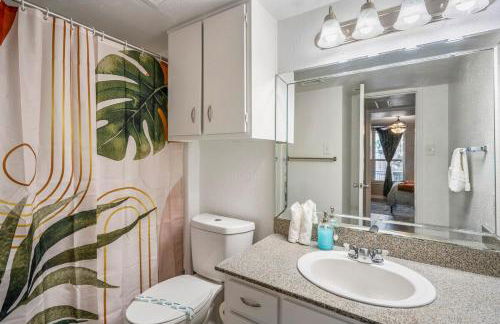 Towne Plaza Apartments #111 in the Galleria Area - Foto 14