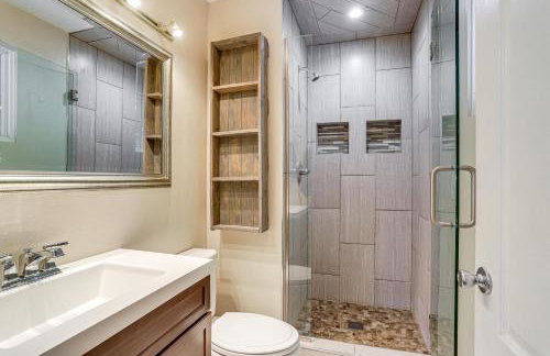 Theater Room and Fire Pit Anchorage Family Retreat - Foto 11