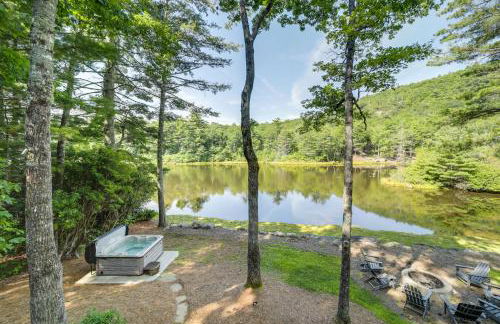 Lakefront Gem with Fire Pit in Chinquapin Resort! - Foto 21