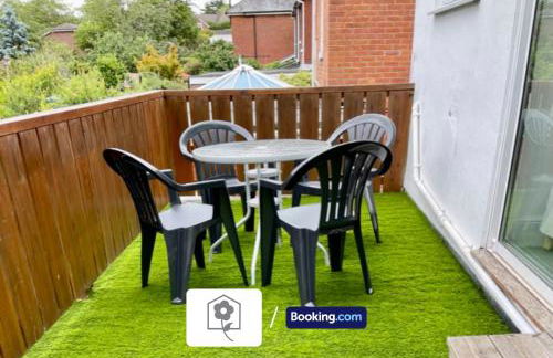 Netley Village Apartment By Your Stay Solutions Short Lets & Serviced Accommodation Netley Southampton With Free Wi-Fi - Photo 18