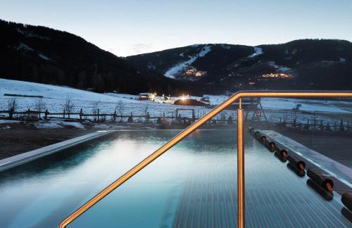 Suitehouse, Premium Apartments, Pools & Spa in Dolomites - by Familiaris - Foto 14