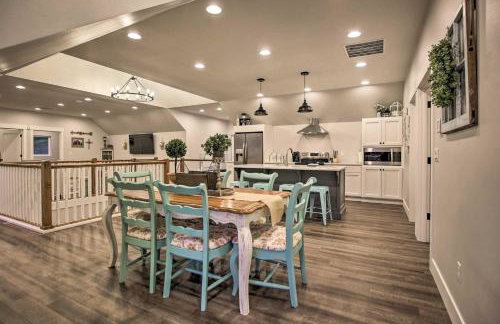 Chic Farmhouse w/ Creek in Heart of Wine Country! - Foto 12