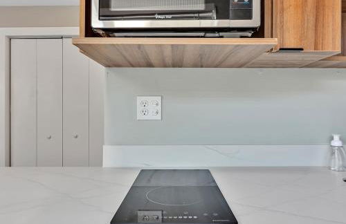 The Shell on Walnut Studio Hollywood Beach Free Parking - Photo 8