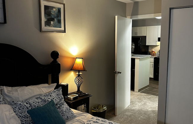 Glamorous 2B2BA with patio views and gym - Foto 6