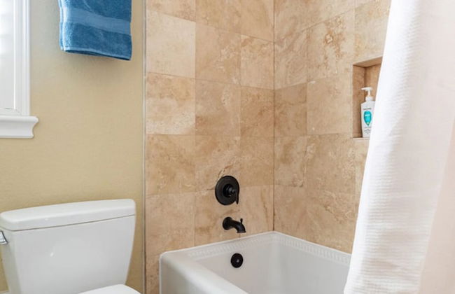 BIZI near Galleria Mall - Foto 36