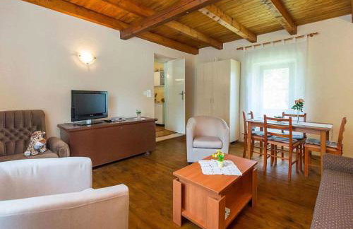 Holiday home in Mali Turini 36021 - Foto 1