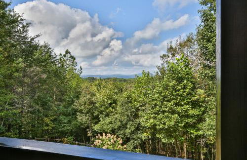 Chateau Relaxeau Breathtaking Spacious Mountain Home on Paved Road - Foto 46