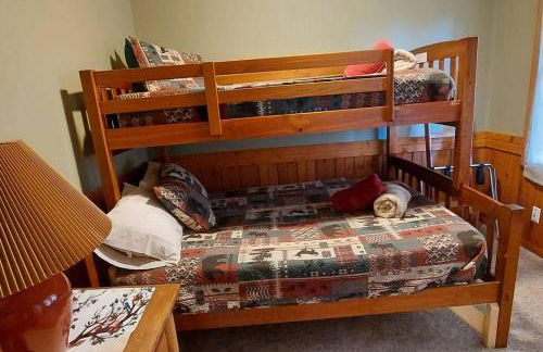 Lakefront Hideaway - Foto 20