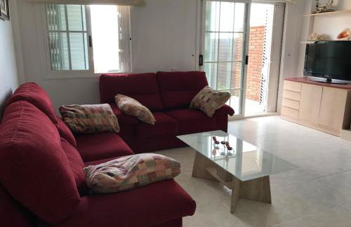 Casa unifamiliar en primera linea de mar - Foto 8