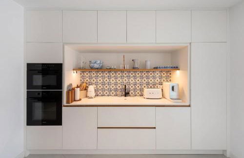 Charming Villa with Pool & Scenic Garden - Foto 18