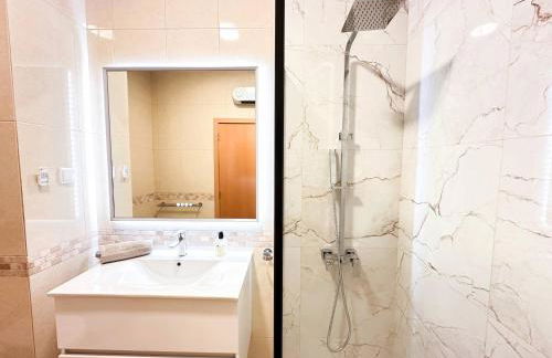 Modern Ocean, Garden & Pool view Condo by BeCherish - Foto 14