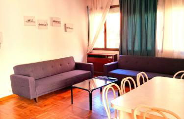 NO FIESTAS, 5 DORMITORIOS Solo familias, parejas o trabajo PARKING Público Gratis a 300m - Foto 18