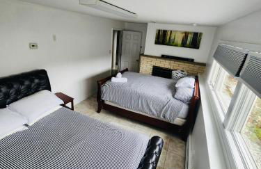 Hot Tub Stunning Mountain Views 2 kitchens 4 bedroom 2 bathroom - Foto 8