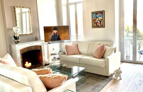 Cannes Old Port, SEAFRONT & SEAVIEWS new reversible air conditioning - Photo 27