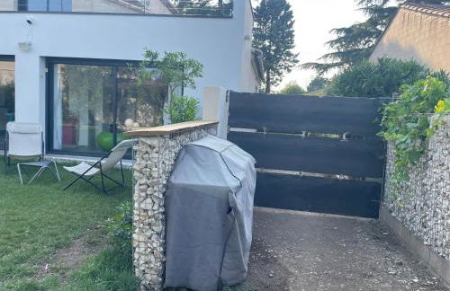 Maison moderne Avignon pour 6 pers Piscine privée - Photo 12