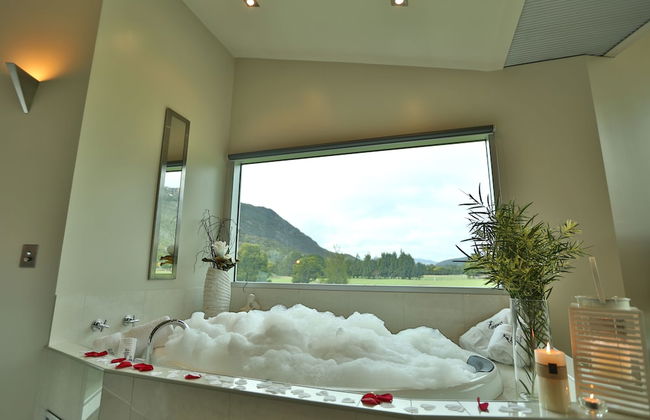 Ironstone Romantic Couples Retreat - Photo 9