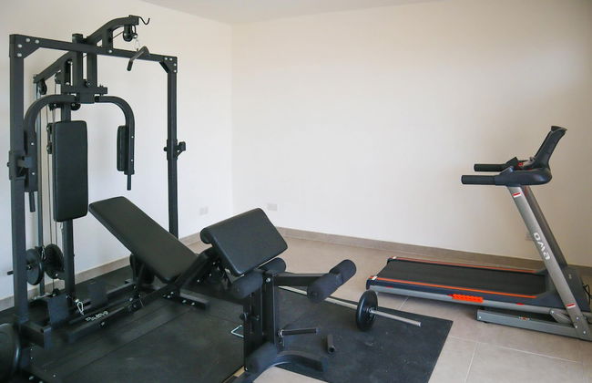 Comfortable Home With hot tub and Communal Pool - Foto 33