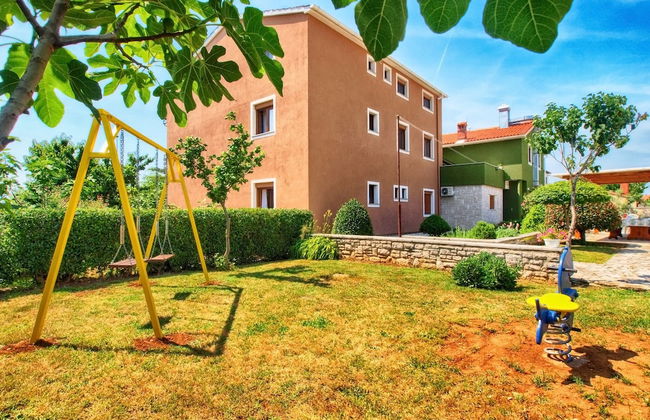 Apartment 1376 - Photo 41