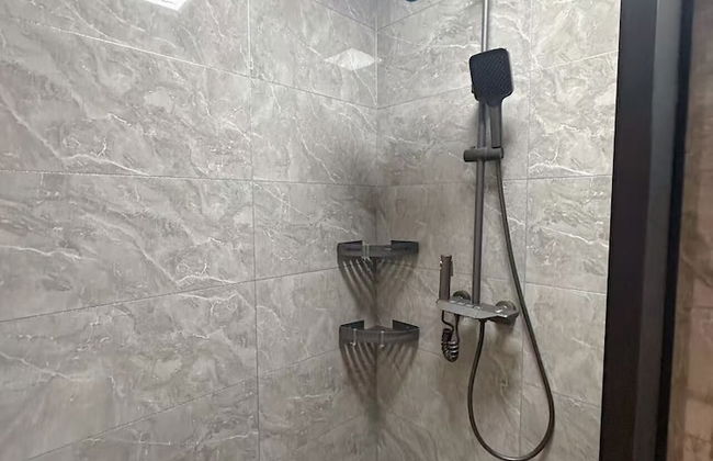 Qin Mengli Hotel - Photo 18